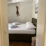 Lejlighedshotel Maison Poluc - Chiaro Di Luna