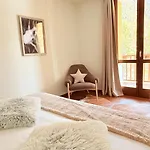 Maison Poluc - Chiaro Di Luna 3*