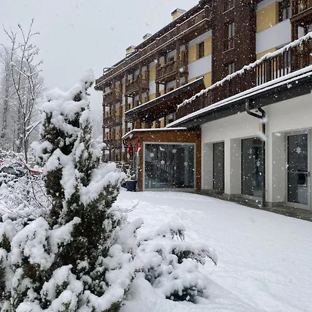 Appart hôtel Maison Poluc - Chiaro Di Luna Champoluc