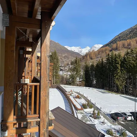 Appart hôtel Maison Poluc - Chiaro Di Luna Champoluc
