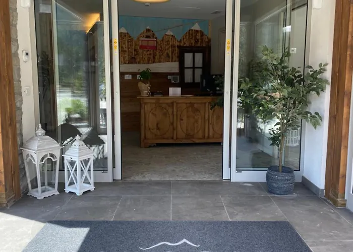 Maison Poluc - Chiaro Di Luna Aparthotel Champoluc