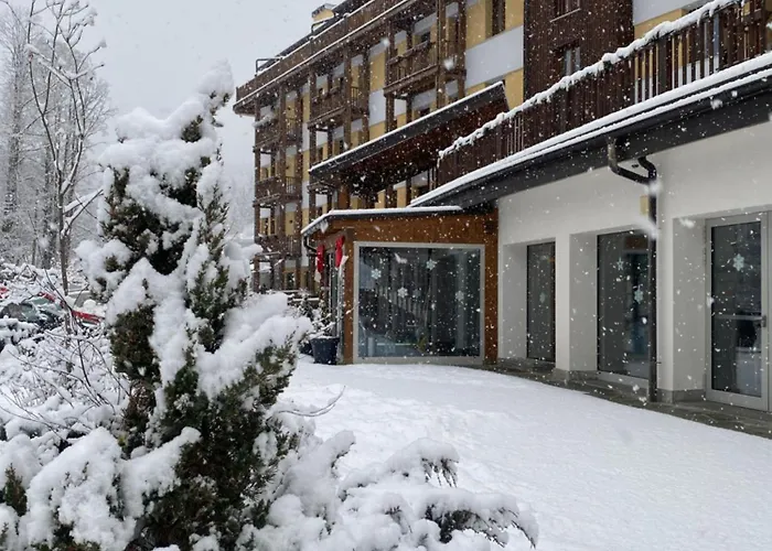 Aparthotel Maison Poluc - Chiaro Di Luna Champoluc