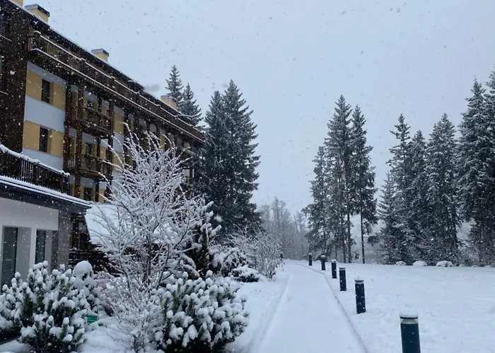 Ξενοδοχείο με διαμερίσματα Maison Poluc - Chiaro Di Luna 3*