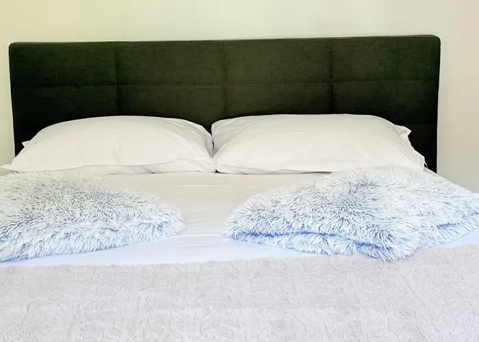 Aparthotel Maison Poluc - Chiaro Di Luna